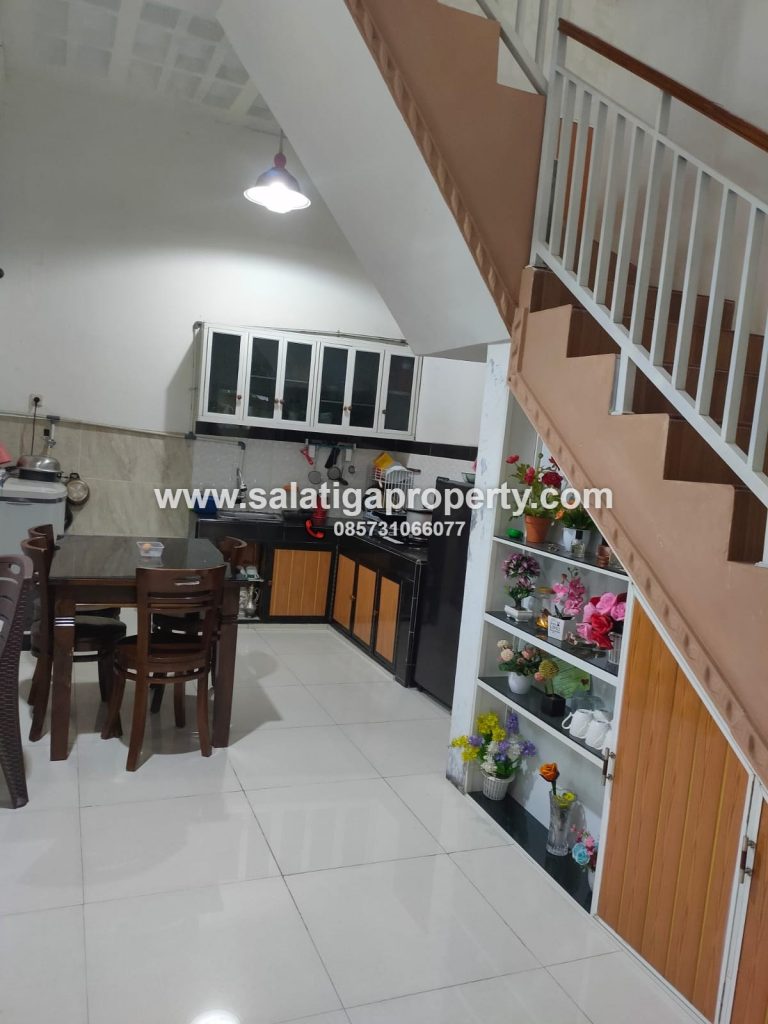 JUAL RUMAH MEWAH ASRI DI SALATIGA