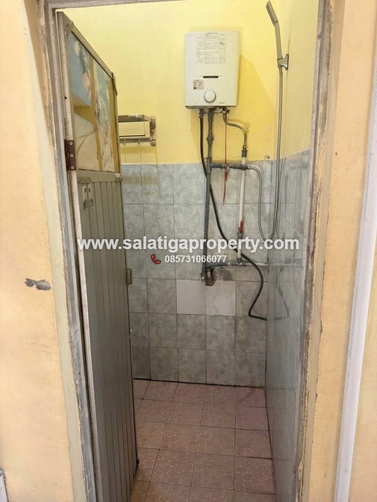 JUAL RUMAH COCOK UNTUK USAHA KOST DEKAT KAMPUS UIN SALATIGA