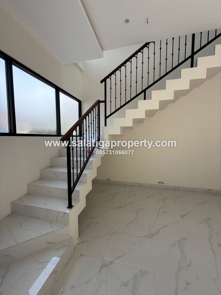 JUAL RUMAH SULTAN DI PURI WAHID SALATIGA
