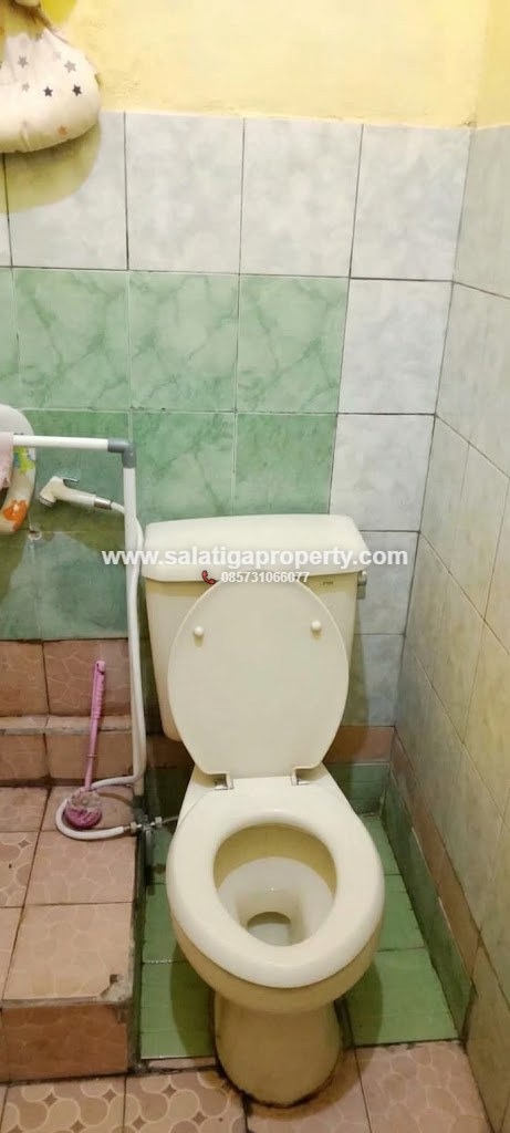 JUAL RUMAH COCOK UNTUK USAHA KOST DEKAT KAMPUS UIN SALATIGA