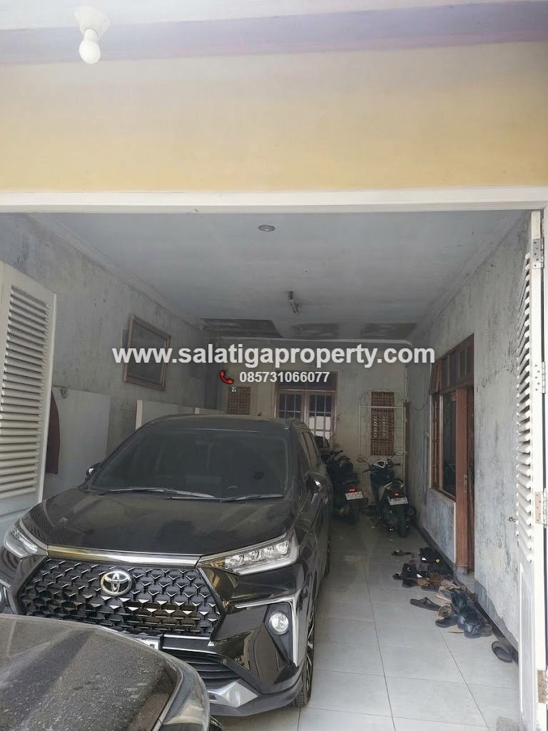 JUAL RUMAH MEWAH DI SIDOREJO LOR – FULL FURNISHED