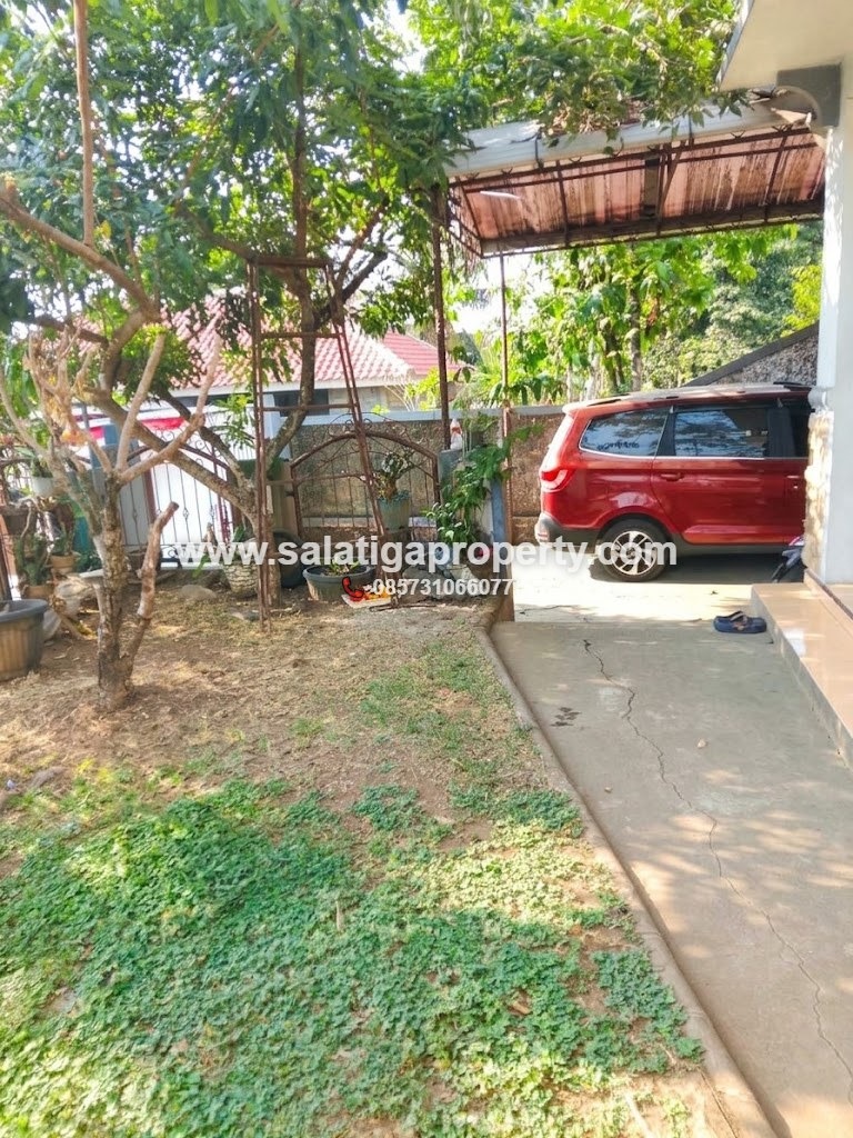 JUAL RUMAH MURAH DI SRATEN DENGAN SISA LAHAN LUAS