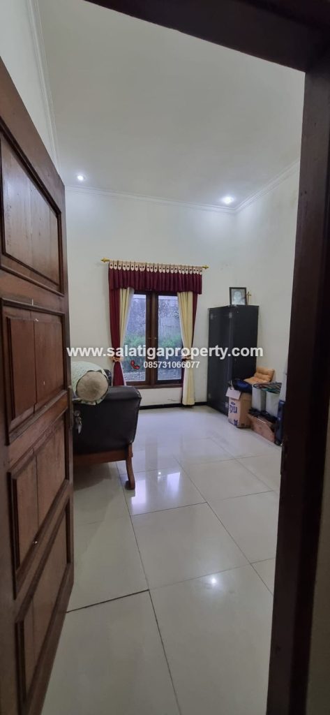 JUAL RUMAH MEWAH ASRI DI SALATIGA