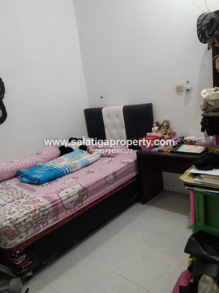 JUAL RUMAH SUASANA DESA DI DEKAT EXIT TOL PATIMURA SALATIGA