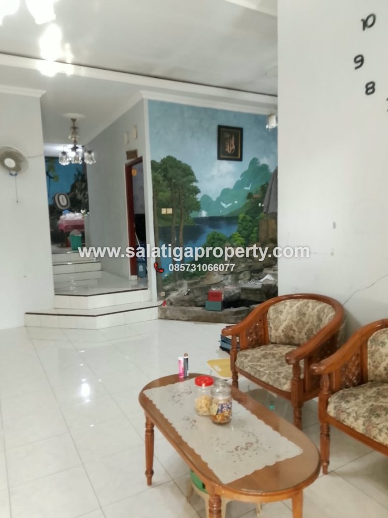 JUAL RUMAH MURAH DI SRATEN DENGAN SISA LAHAN LUAS