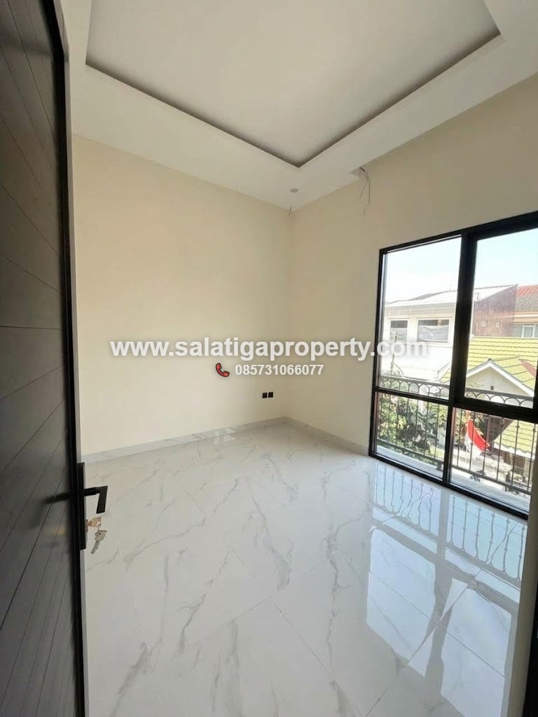 JUAL RUMAH SULTAN DI PURI WAHID SALATIGA