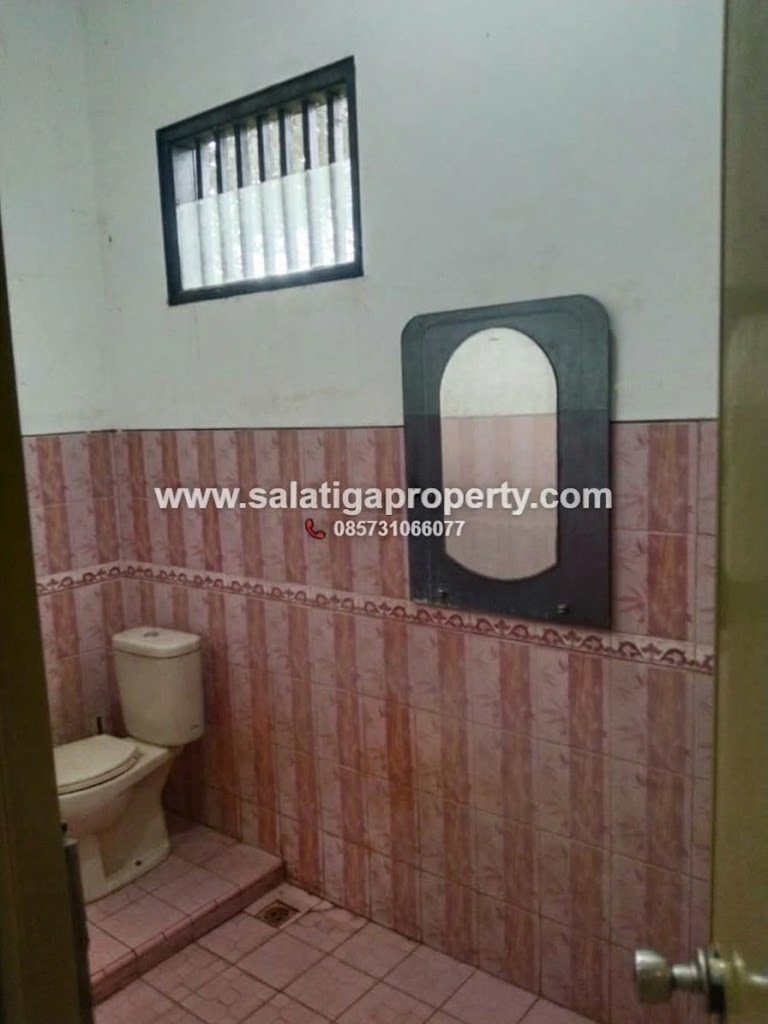 JUAL RUMAH SUASANA DESA DI DEKAT EXIT TOL PATIMURA SALATIGA