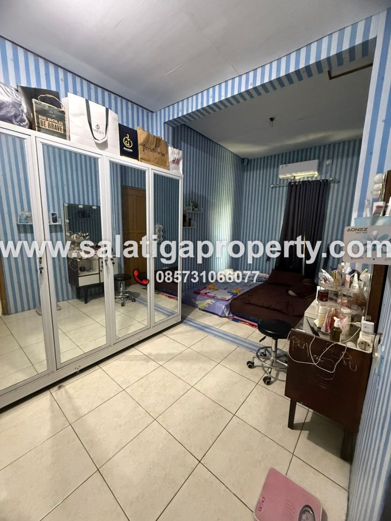 JUAL RUMAH COCOK UNTUK USAHA KOST DEKAT KAMPUS UIN SALATIGA