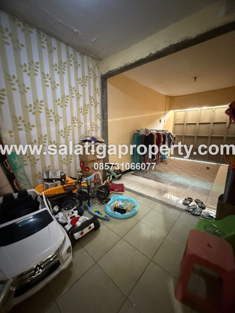 JUAL RUMAH COCOK UNTUK USAHA KOST DEKAT KAMPUS UIN SALATIGA