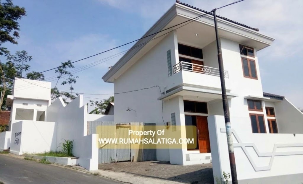 SEWA RUMAH DENGAN VIEW MERBABU DI SALATIGA