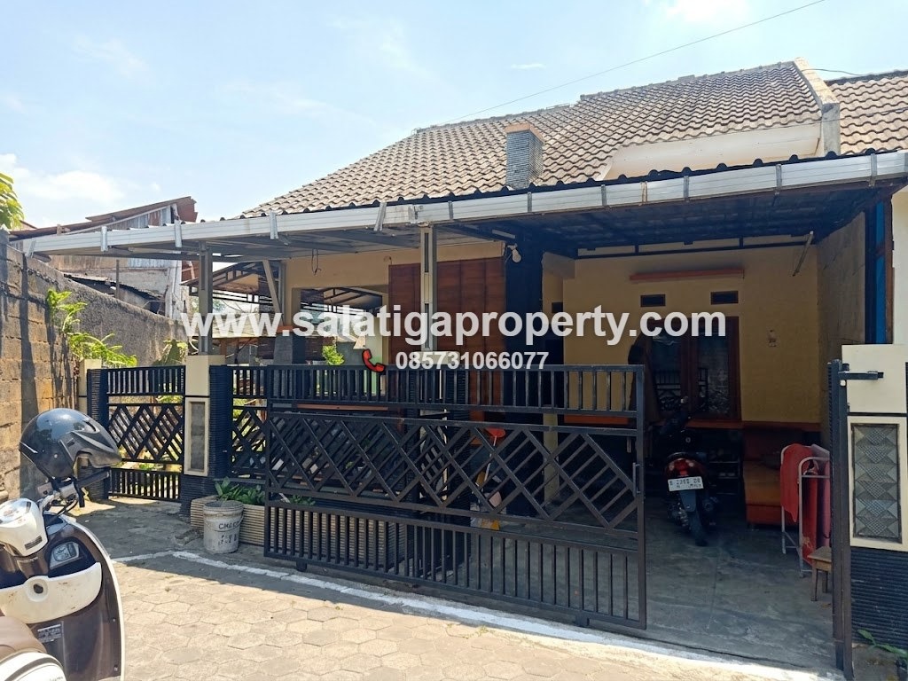 JUAL RUMAH ADA GAZEBO DI BENER KAB. SEMARANG