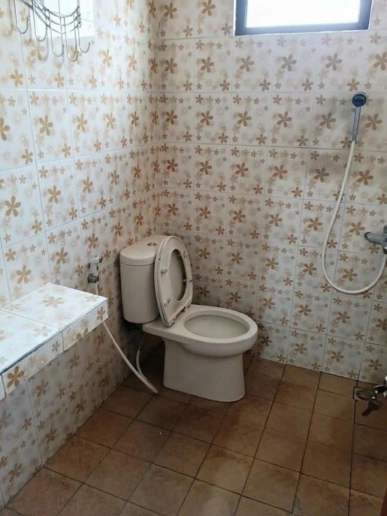 JUAL RUMAH DI CEBONGAN SALATIGA DEKAT JALAN UTAMA