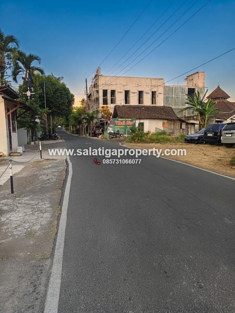 JUAL TANAH DI PERUMAHAN LEMBAH HIJAU SALATIGA