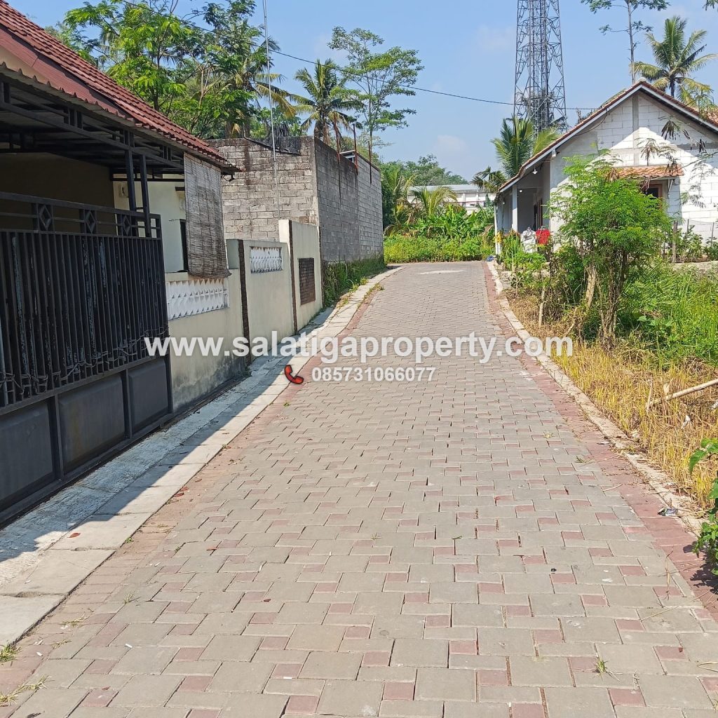 JUAL RUMAH DI MANGUNSARI SALATIGA