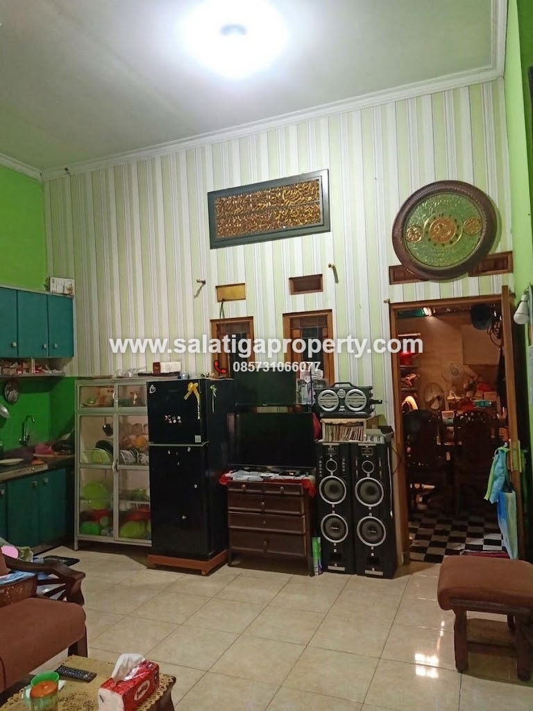 JUAL RUMAH ADA GAZEBO DI BENER KAB. SEMARANG