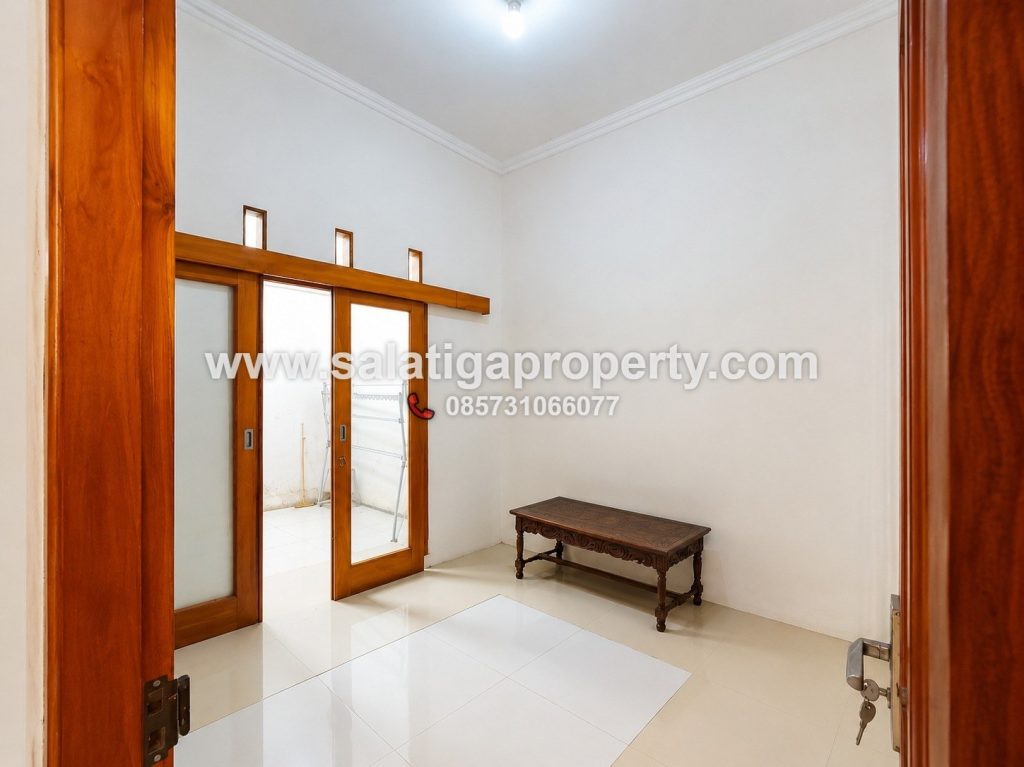 JUAL RUMAH SIAP HUNI DI KECANDRAN SALATIGA