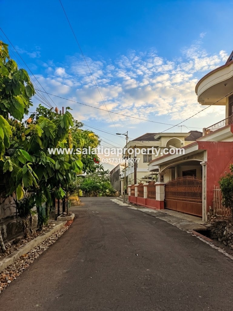 JUAL TANAH DI PERUMAHAN LEMBAH HIJAU SALATIGA