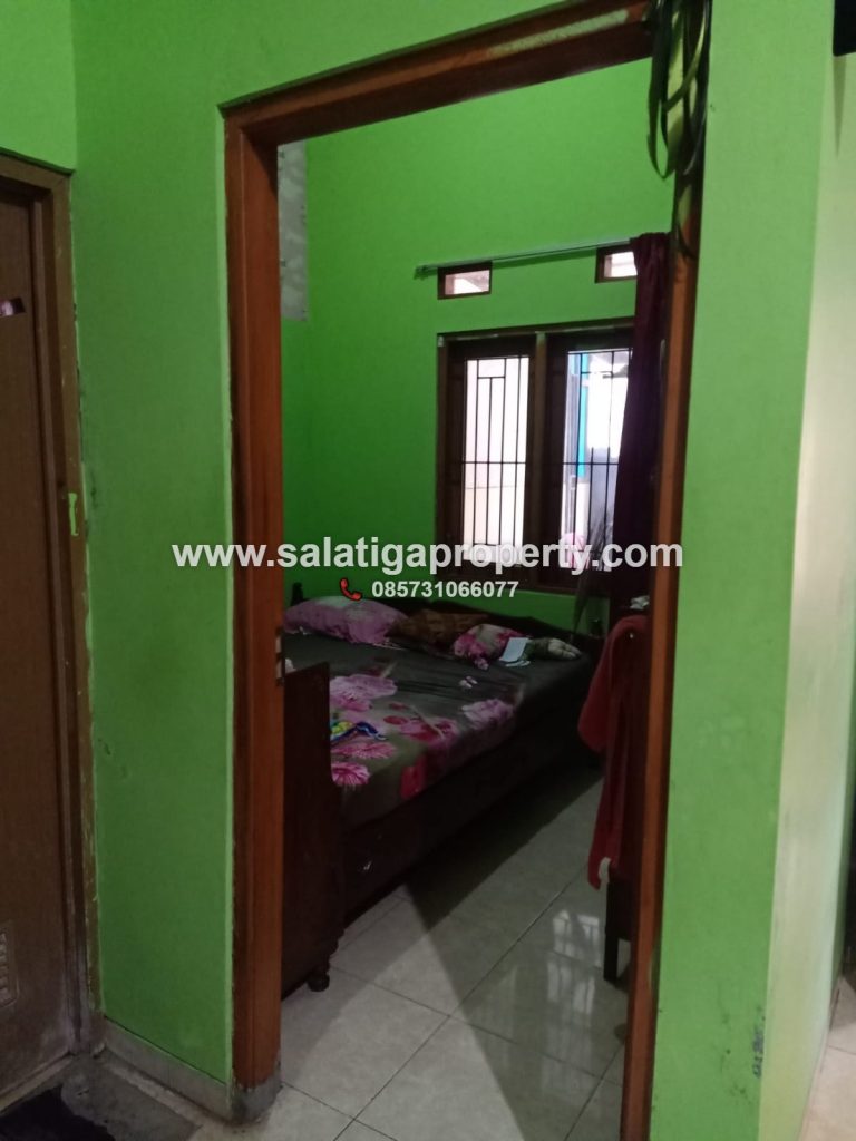 JUAL RUMAH ADA GAZEBO DI BENER KAB. SEMARANG