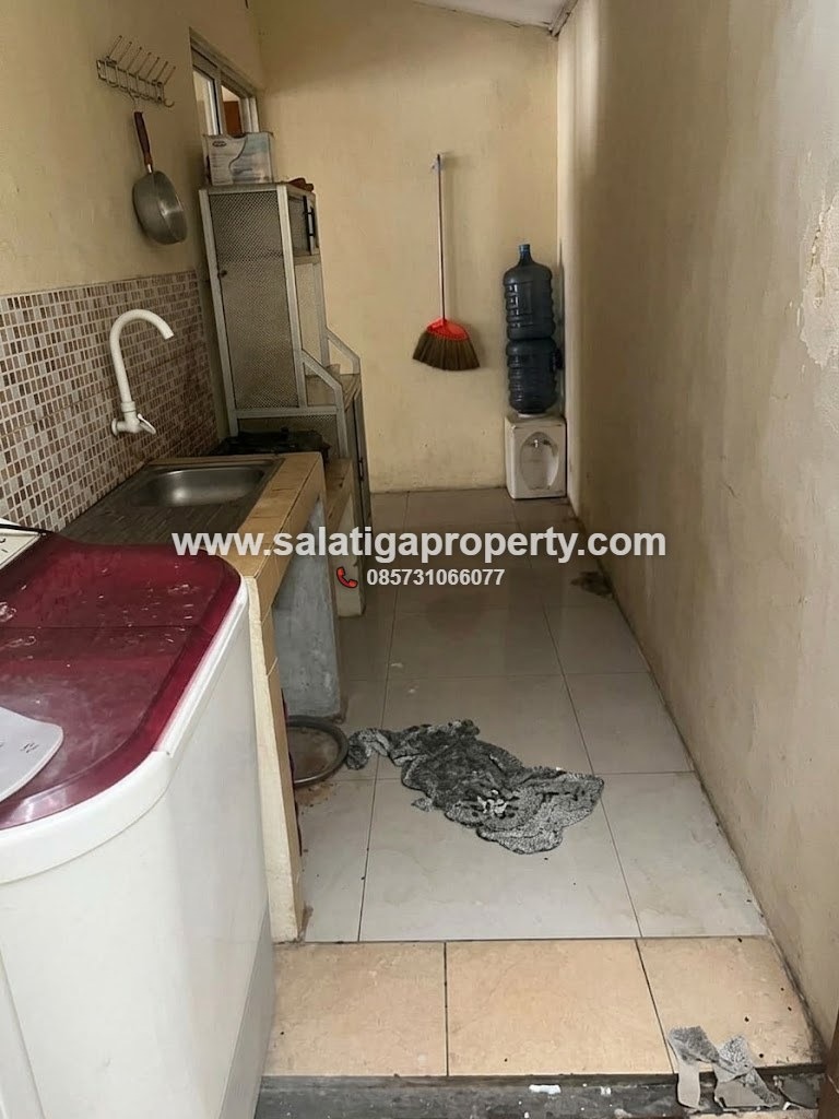 JUAL RUMAH DI PERUMAHAN GRIYO UTOMO SALATIGA – SEMI FURNISHED
