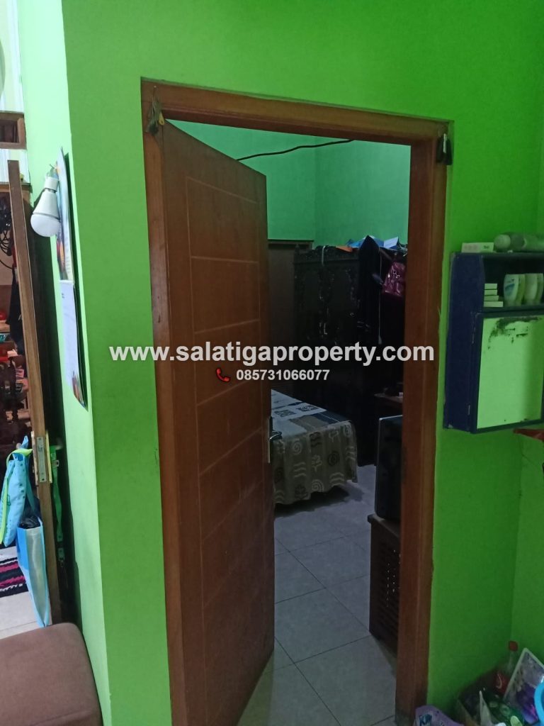 JUAL RUMAH ADA GAZEBO DI BENER KAB. SEMARANG