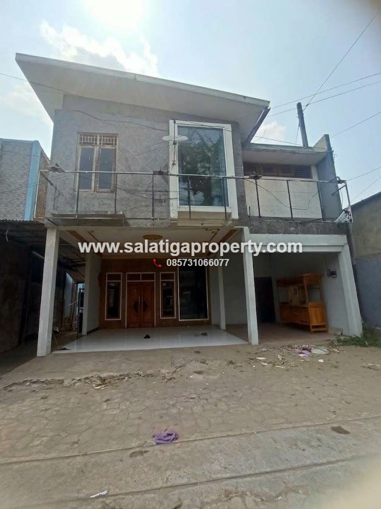 SEWA RUMAH DI PINGGIR JALAN PATIMURA SALATIGA